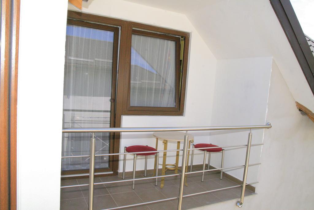 Pensiunea Blanca Reghin Cameră foto
